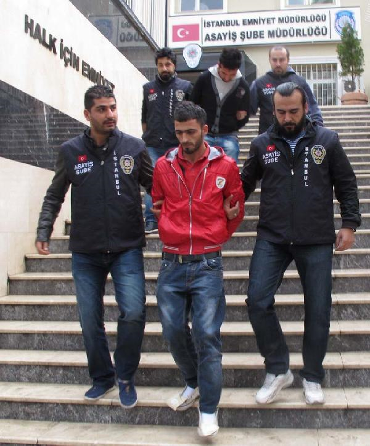 Lise Öğrencisinin Cep Telefonunu Gasp Edenler Yakalandı