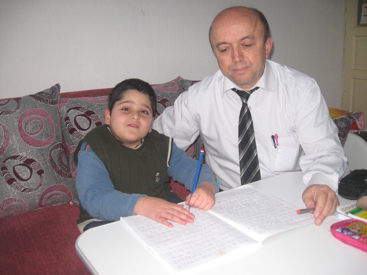 Özel Eğitime Muhtaç Çocuklara Evde Eğitim Veriliyor