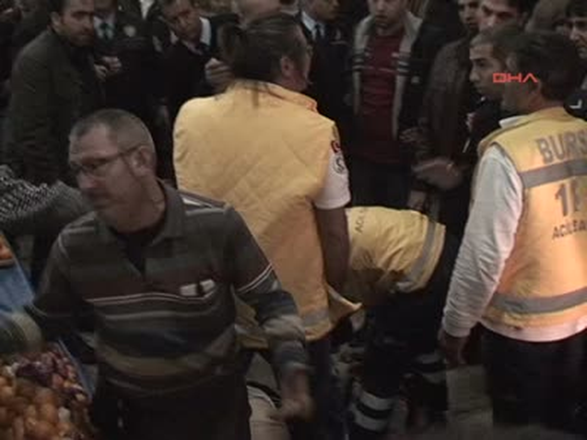 Pazar Yerinde Cinayet Pazar Yerinde Cinayet