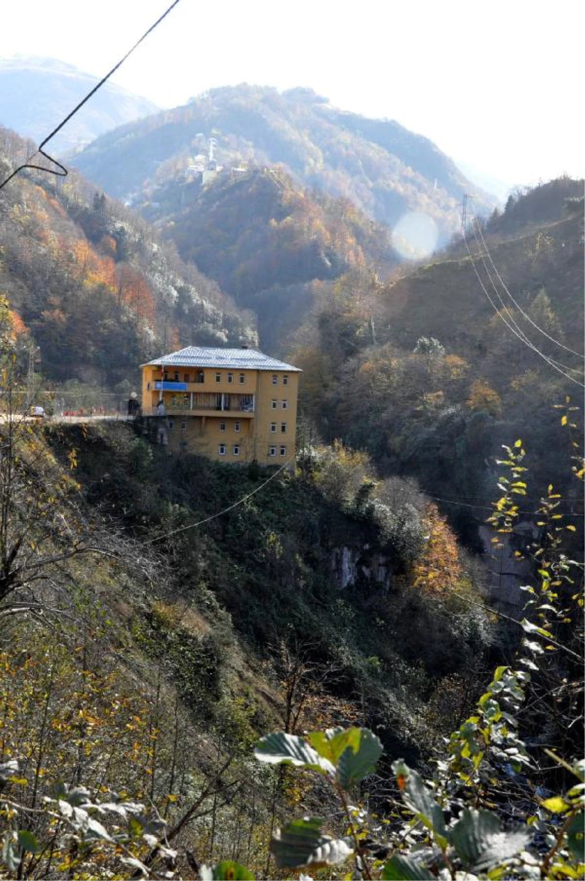 Trabzon\'da Valilikten Okul Binası Açıklaması