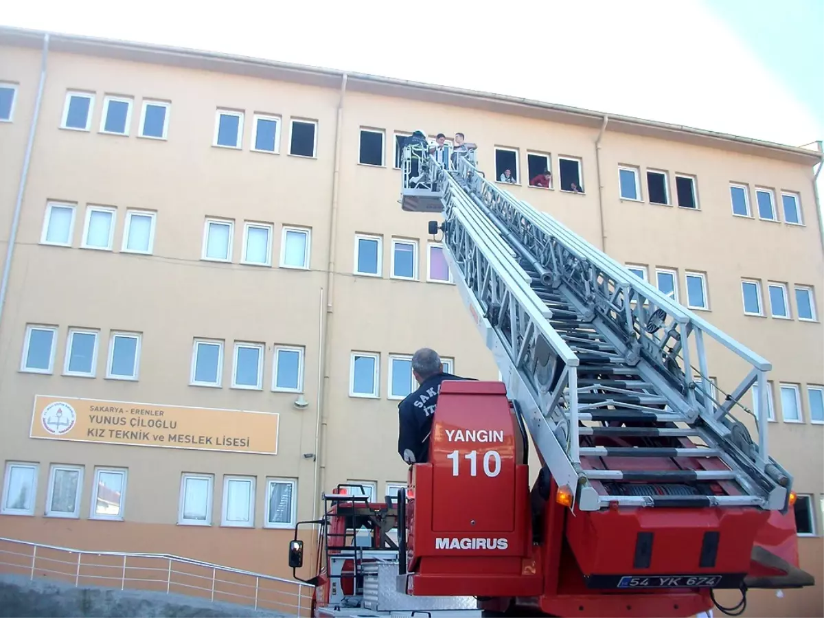 Yunus Çiloğlu\'nda Yangın Tatbikatı