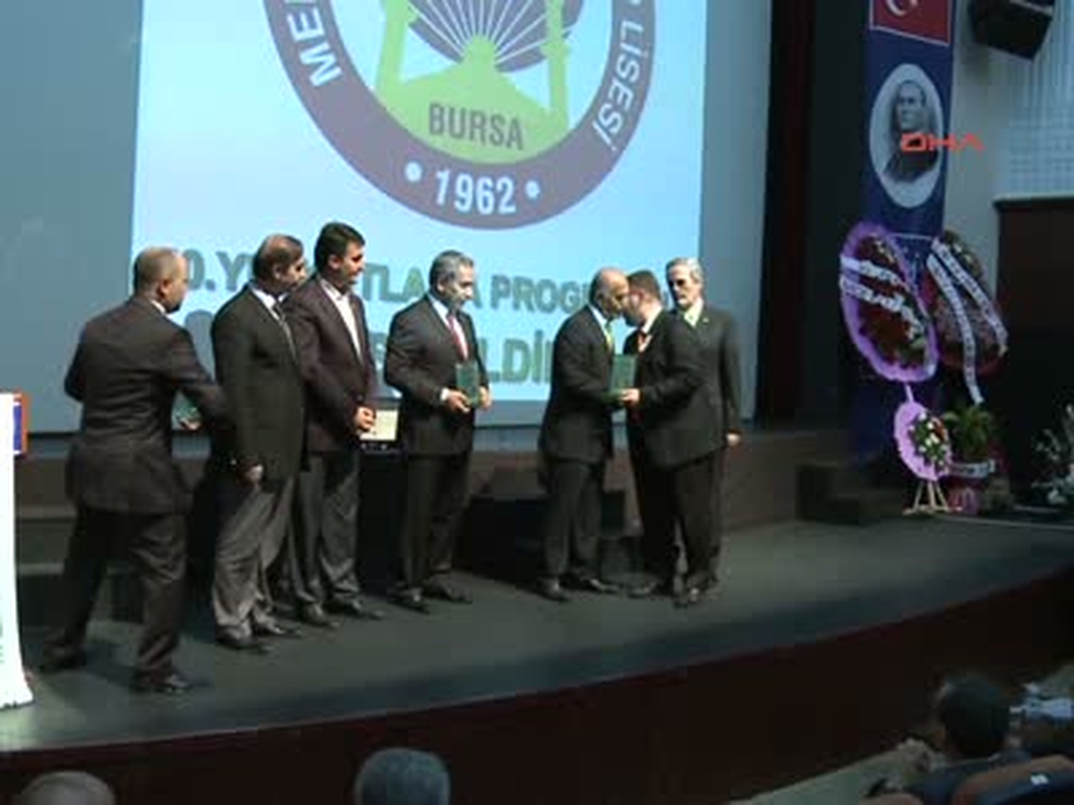 Bursa ) Arınç 50. Yıl Kutlama Programı Konuşmasında Duygusal Anlar Yaşadı 1