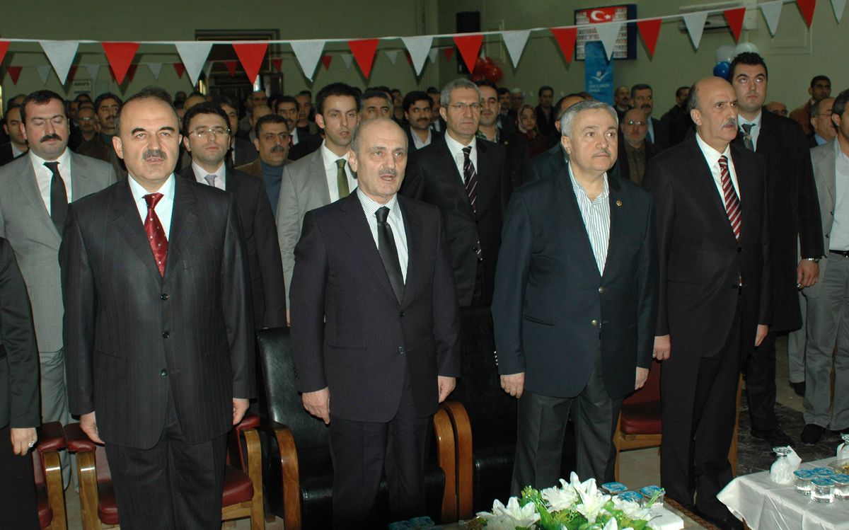 Çevre ve Şehircilik Bakanı Erdoğan Bayraktar Elazığ\'da