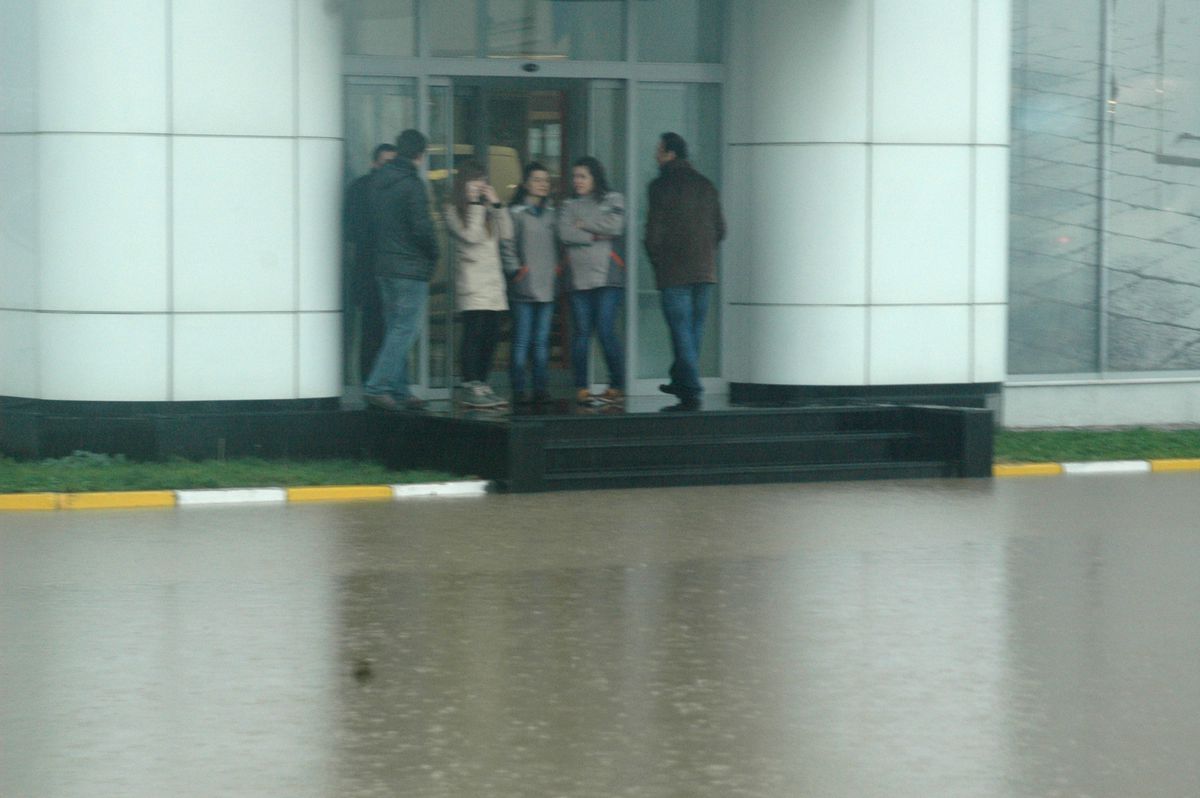 Çorlu\'da Sağanak Yağmur