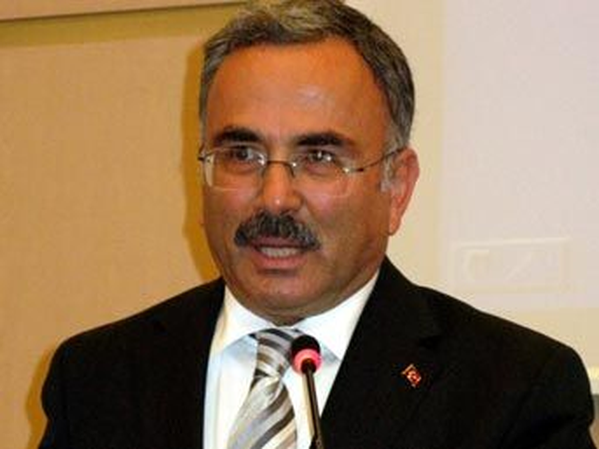 Eski Enerji ve Tabii Kaynaklar Bakanı Güler."Sadece Ampuller ile Motorların Değişmesiyle Türkiye\'de...