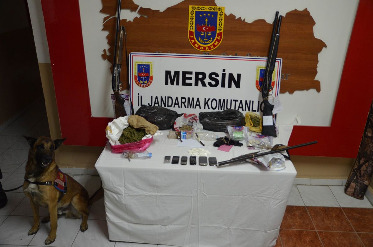 Jandarmadan Uyuşturucu Satıcılarına Şok Baskın
