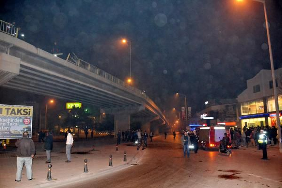 Kazada Yaralanan Kadın Hayatını Kaybetti