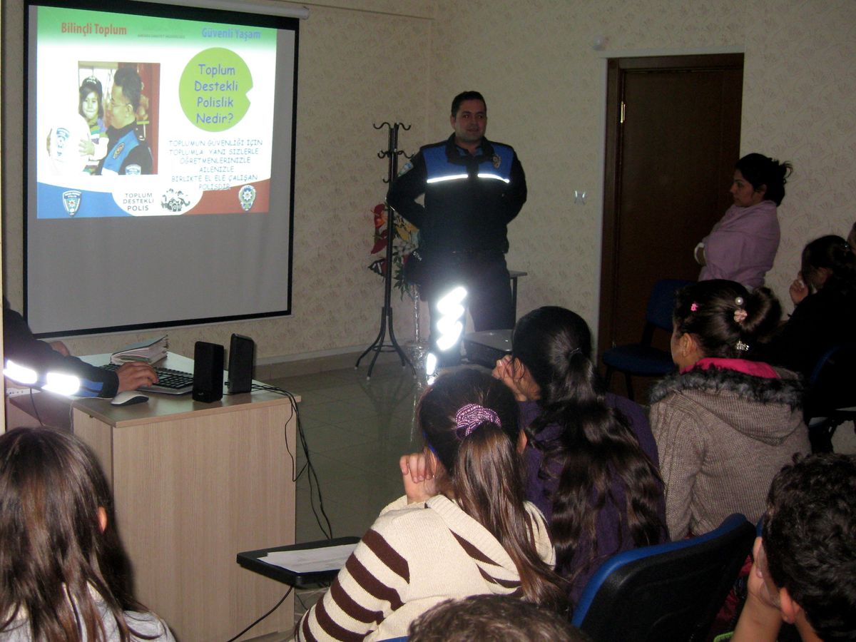 Keçiören\'de "Bilinçli Toplum Güvenli Yaşam" Semineri