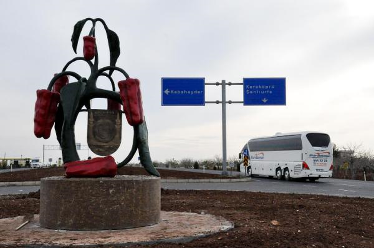 Şanlıurfa\'da İsot Heykeli Dikildi