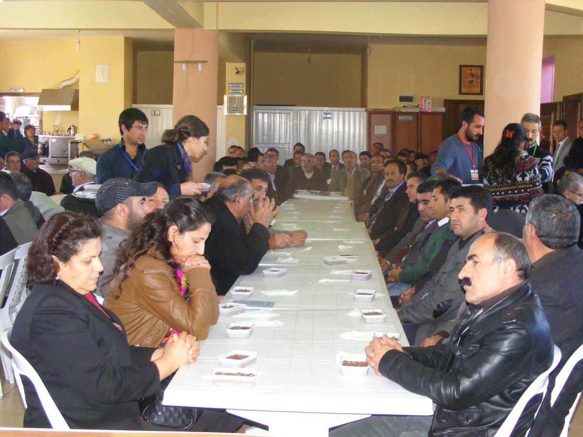 Varto\'da Aşure Dağıtımı