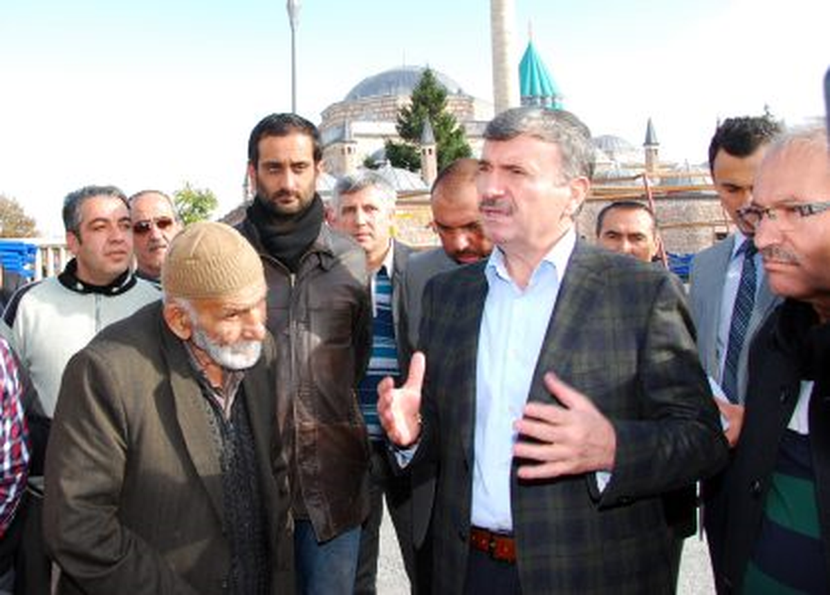 Akyürek Türbeönü Meydanı\'nda İnceleme Yaptı