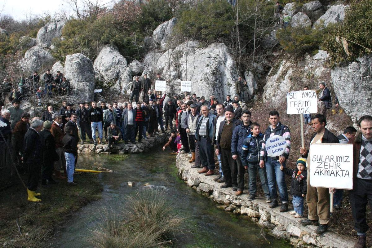 Başköy\'ün Suları Hala Çamurlu Akıyor