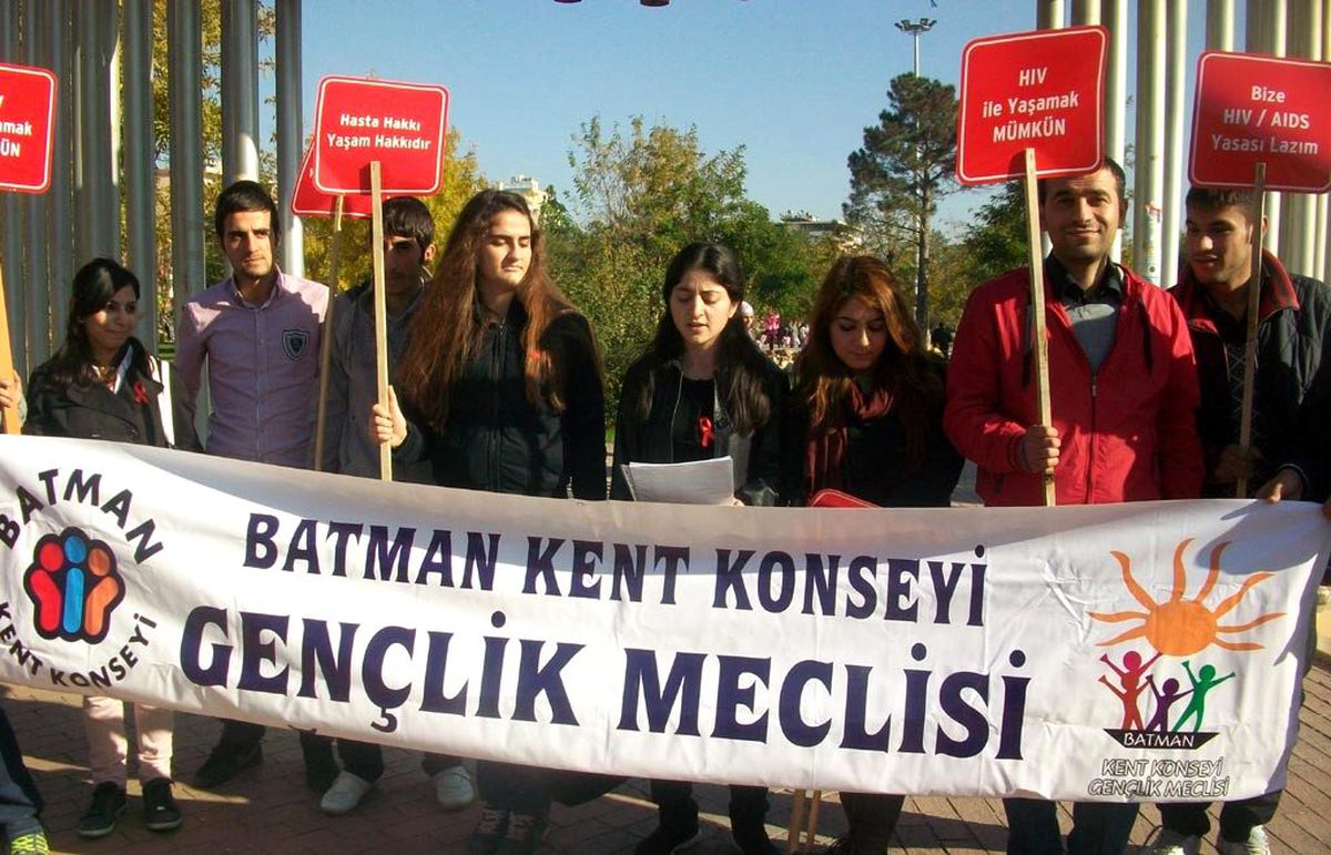 Batman Kent Konseyi Hıv Virüsü Bilgilendirme Standı Açtı
