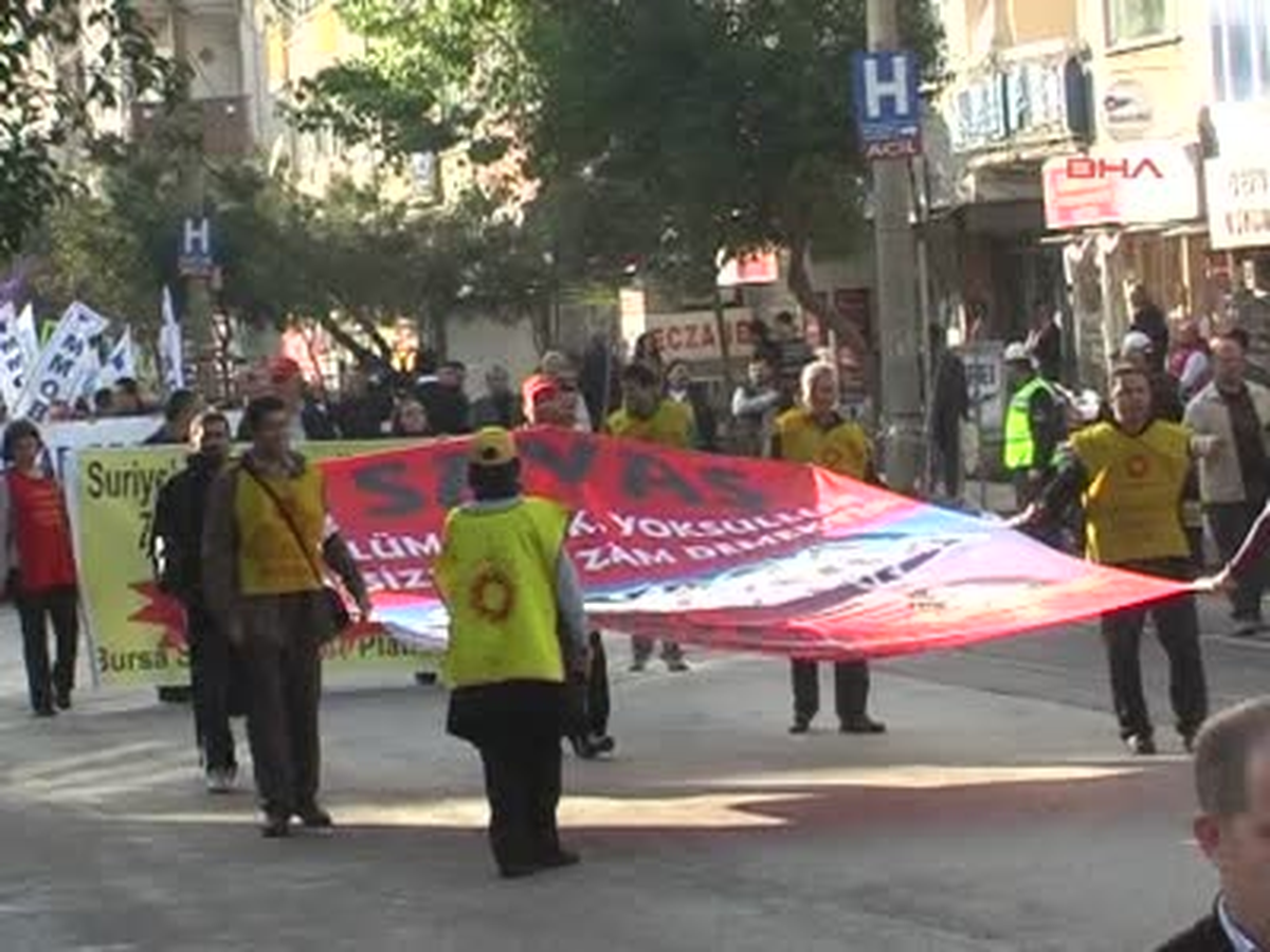 Savaşa ve Zamlara Hayır Mitingi