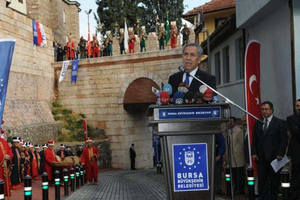 Bursa\'nın Tarihi Kapıları Geleceğe Açılıyor