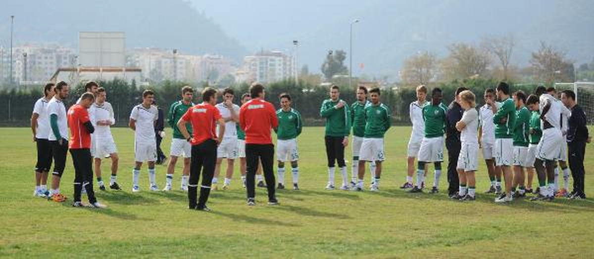 Bursaspor Nazillispor İçin İzmir\'de Çalıştı