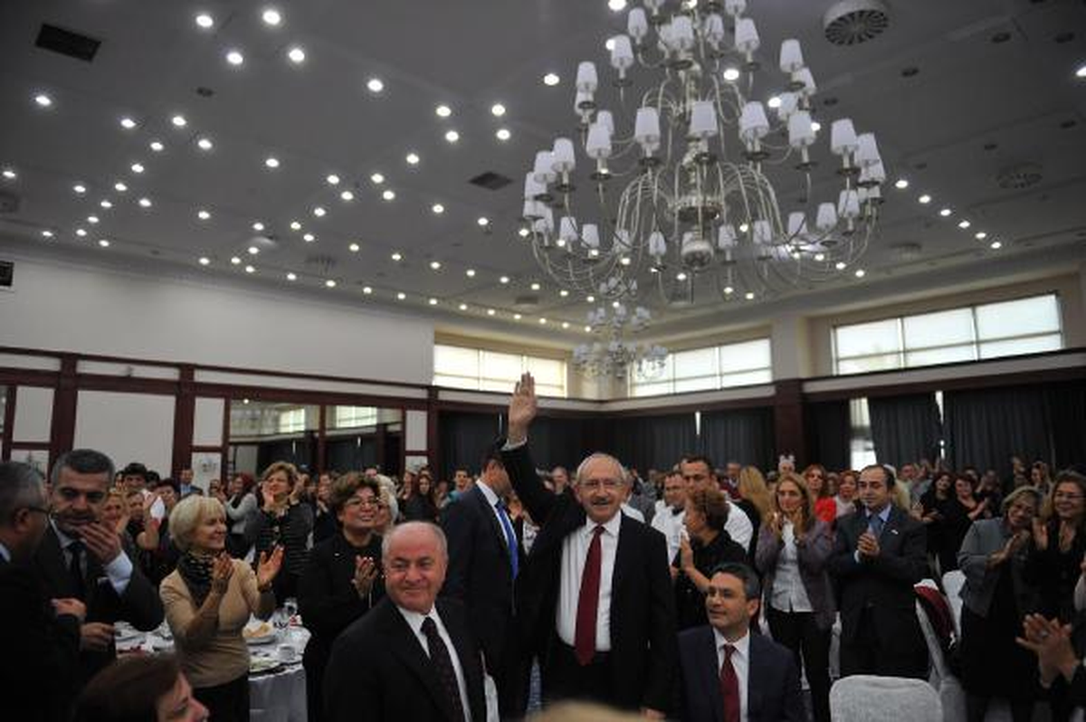 CHP Genel Başkanı Kılıçdaroğlu, Kadıköy Belediyesi Gönüllüleriyle