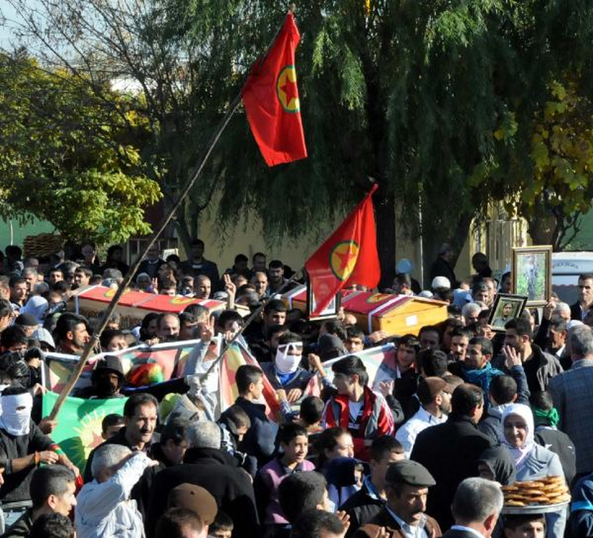 Diyarbakır\'da Sokaklar Karıştı
