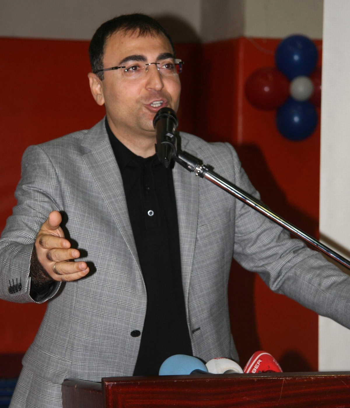 Diyarbakır Valisi Toprak."Engelli Vatandaşlarımızın Sorunları Toplumu Oluşturan Bütün Bireylerin...