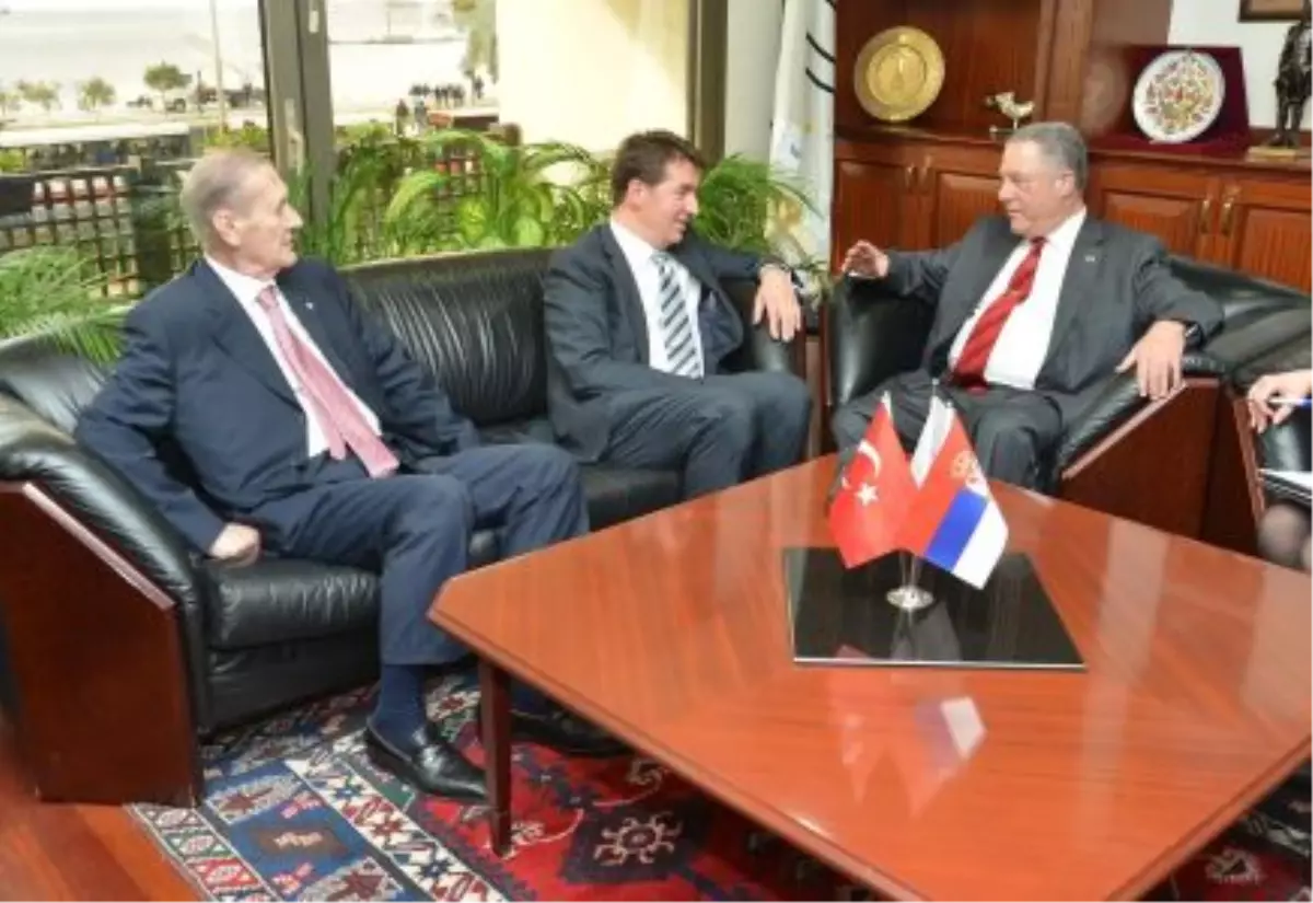 "İzmir\'e İlk Gelişim Ama Son Olmayacak"