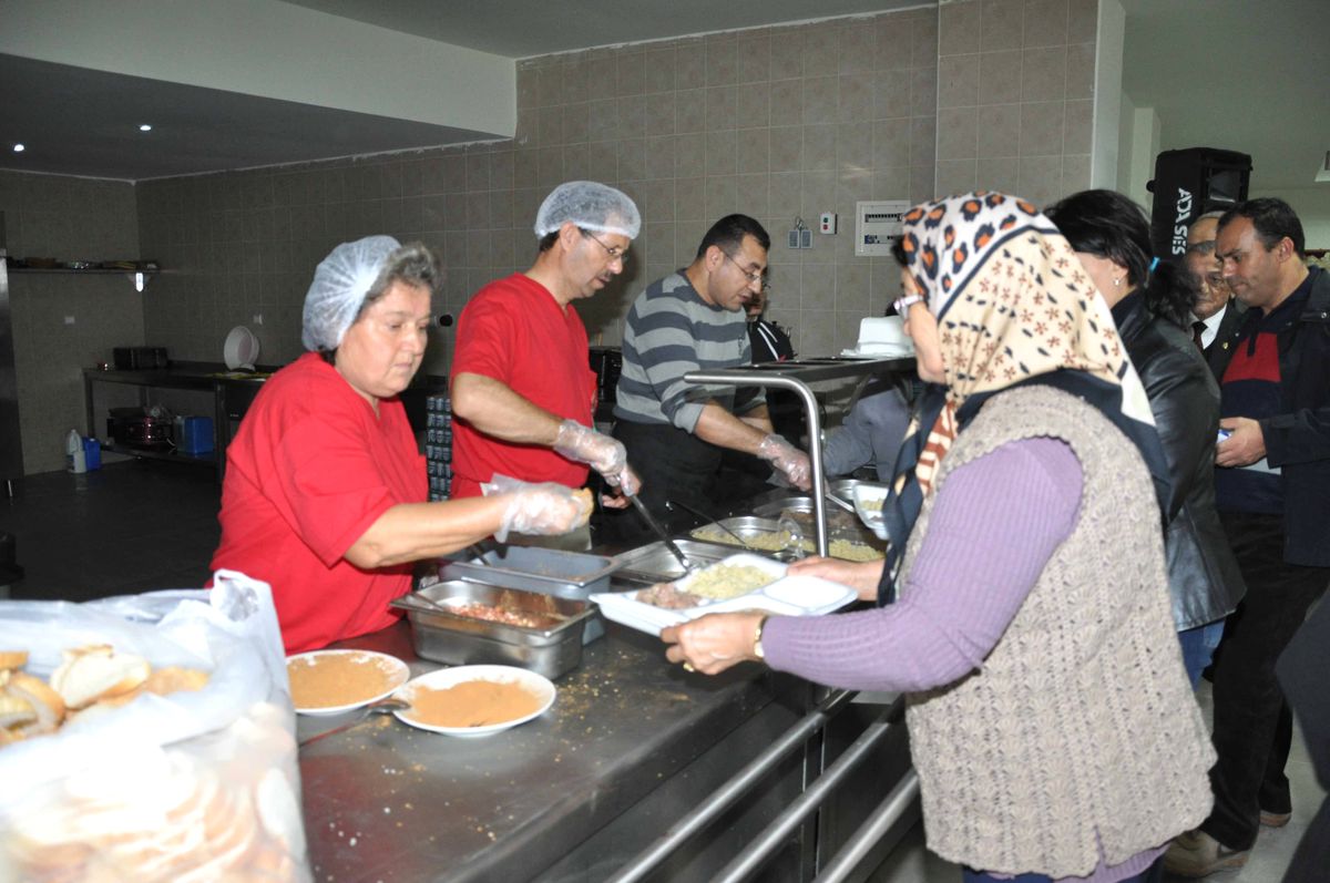 Kuşadası\'nda Aleviler Aşure Gününde Buluştu