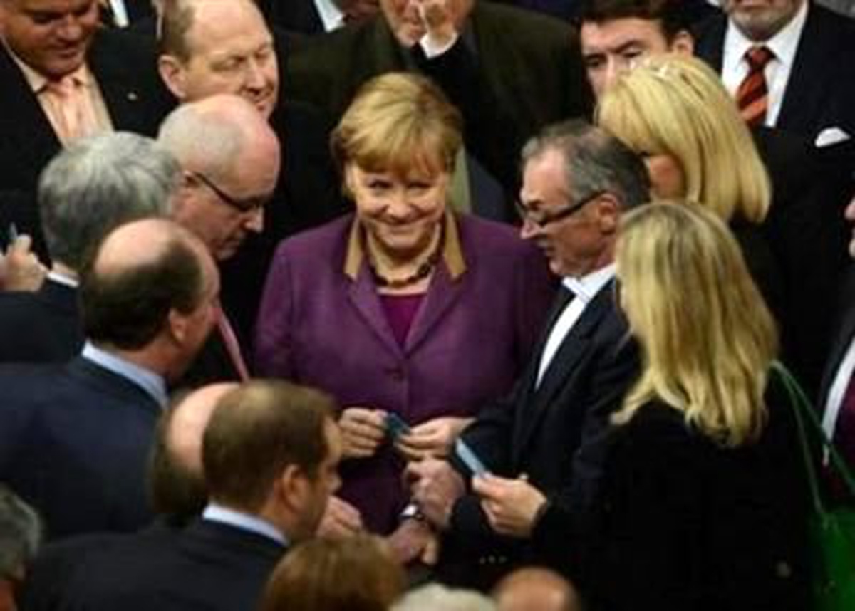 Merkel Saç Tıraşına Uzun Süre Direnemeyecek