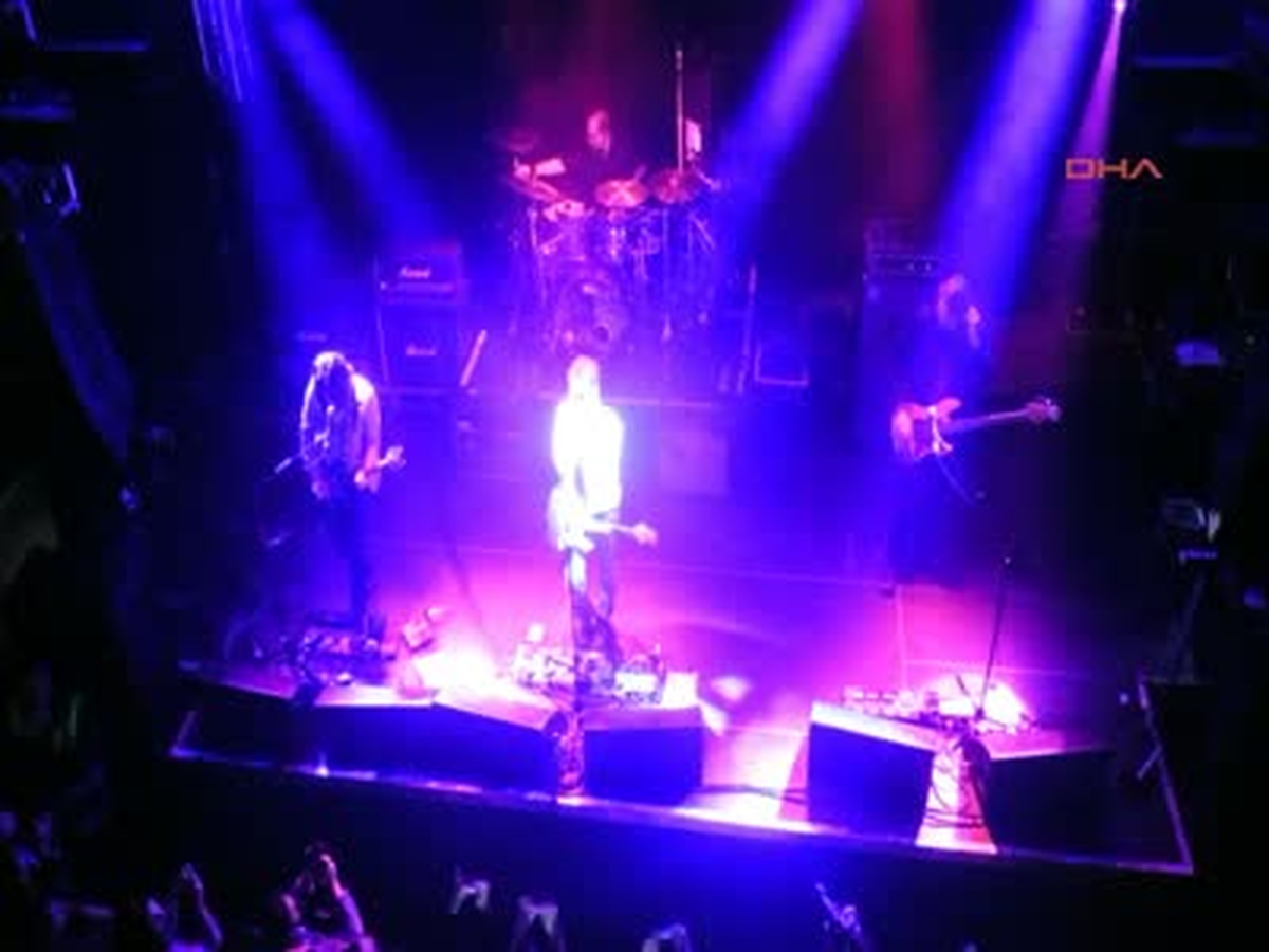 Mor ve Ötesi Londra\'da Konser Verdi