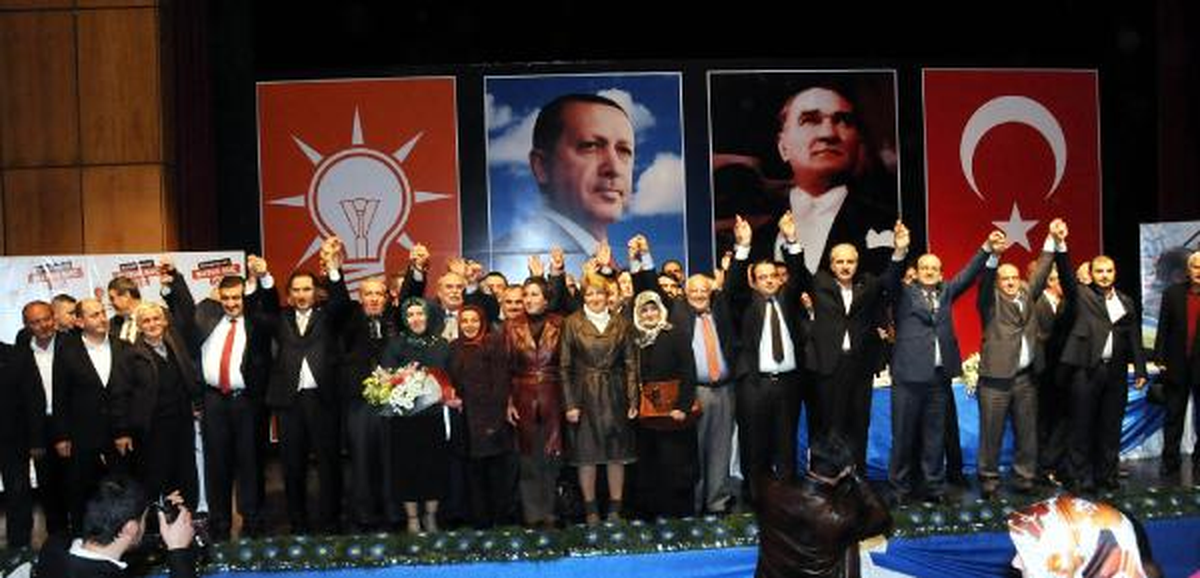 Numan Kurtulmuş: Diğer Partiler Kapatılsa Bile CHP Yüzde 30\'dan Fazla Oy Alamaz