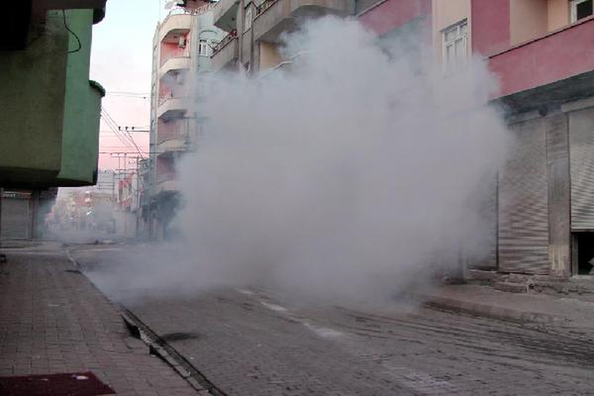 Silopi\'de İzinsiz Gösteriye Polis Müdahalesi