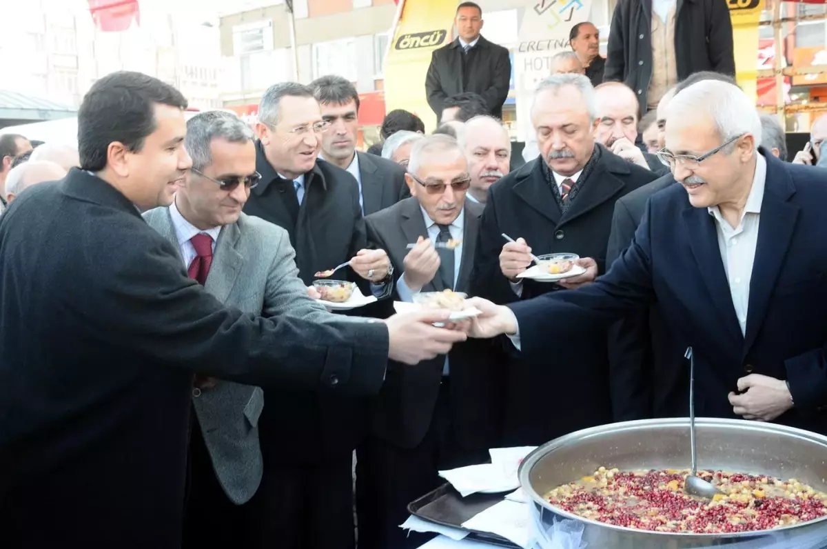 Sivas\'ta "9. Birlik Aşuresi" Programı Düzenlendi