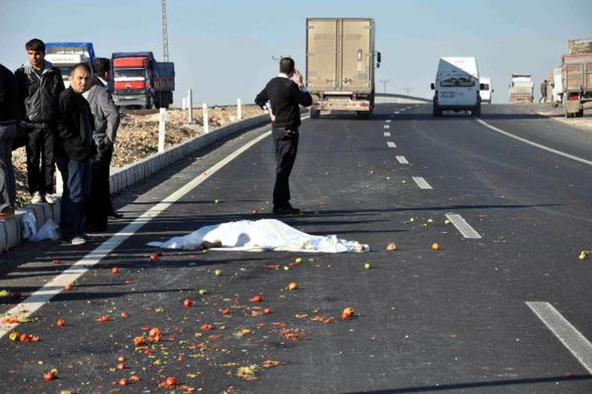Tır\'ın Çarptığı Kadın, 200 Metre Sürüklendi