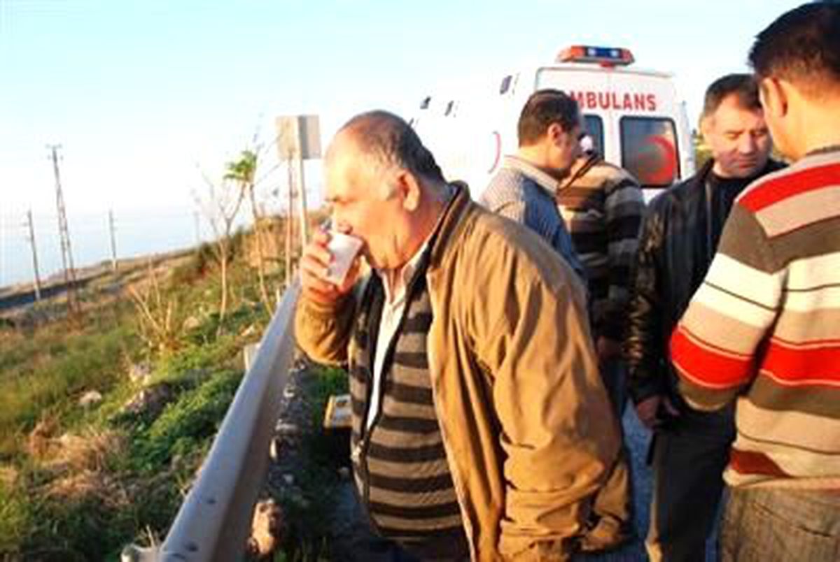 Tren Rayları Üzerinde Yürürken Akıma Kapılıp Öldü