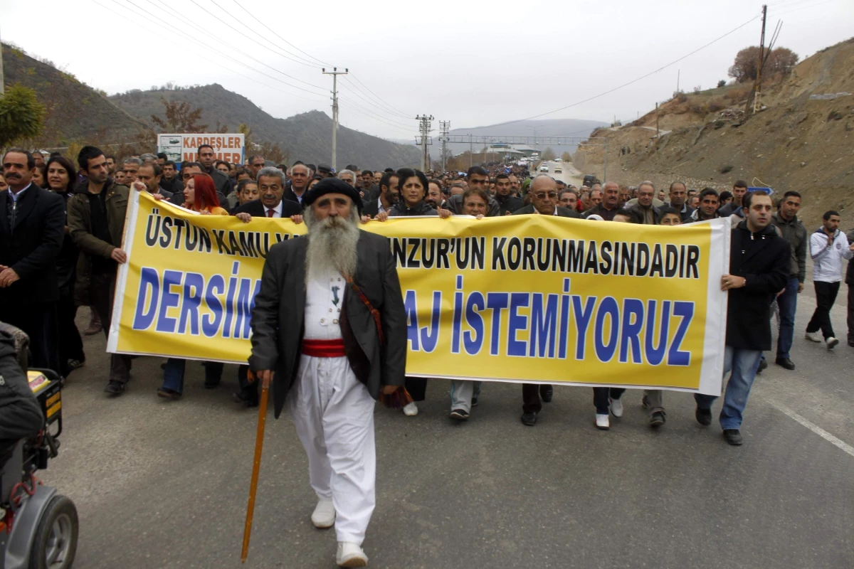 Tunceli\'de "Barajlara Hayır Yürüyüşü" Düzenlendi