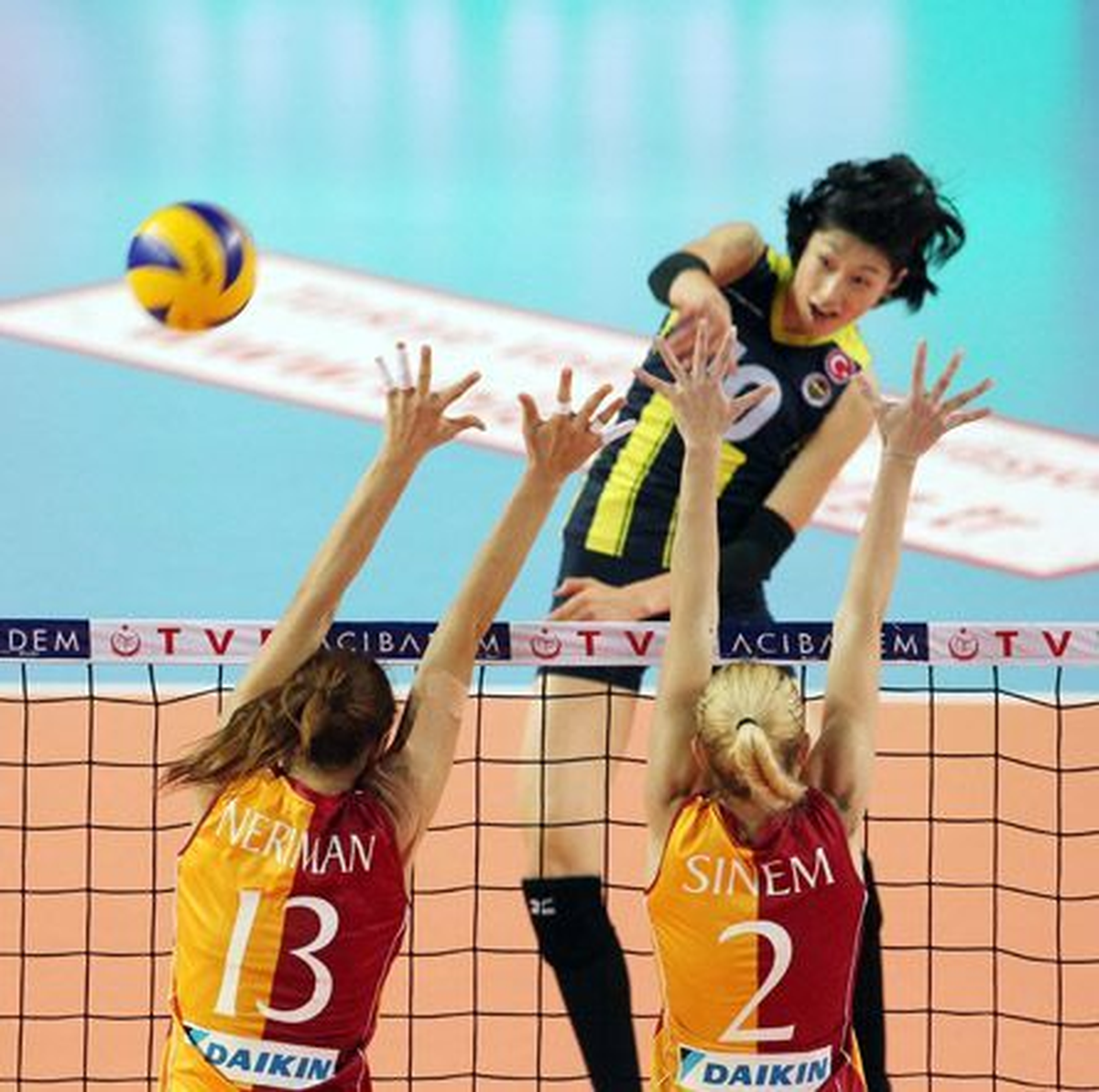 Voleybol: Acıbadem Bayanlar Ligi