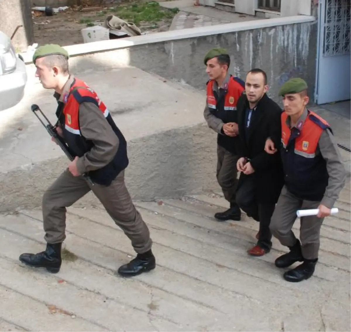 5 Kişinin Cinayet Sanığı Yargılanıyor