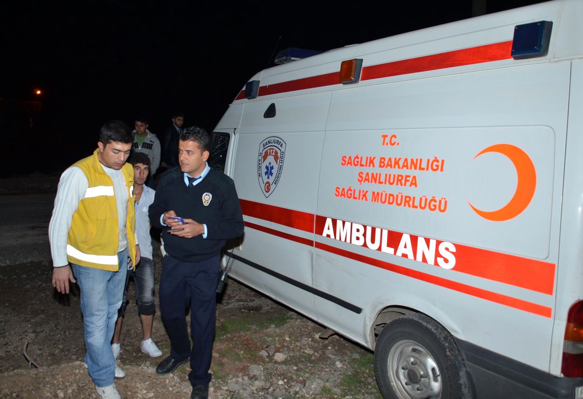 Ambulans Tır\'la Çarpıştı