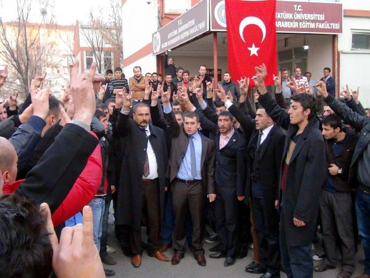 Atatürk Üniversitesi\'nde Arbede