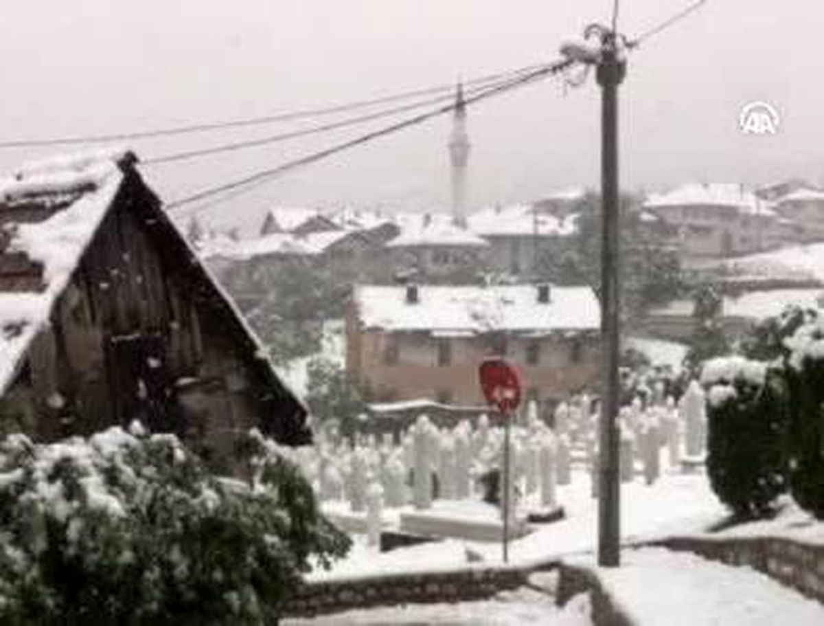 Bosna-Hersek Beyazlara Büründü