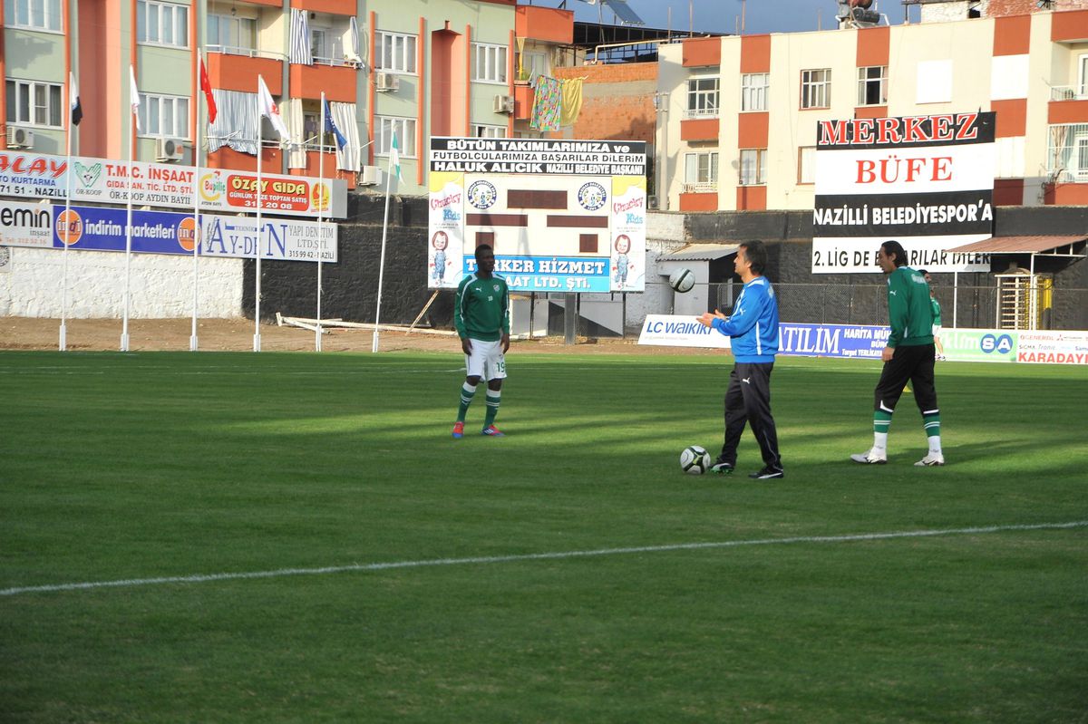 Bursaspor\'a Nazilli\'de Büyük İlgi