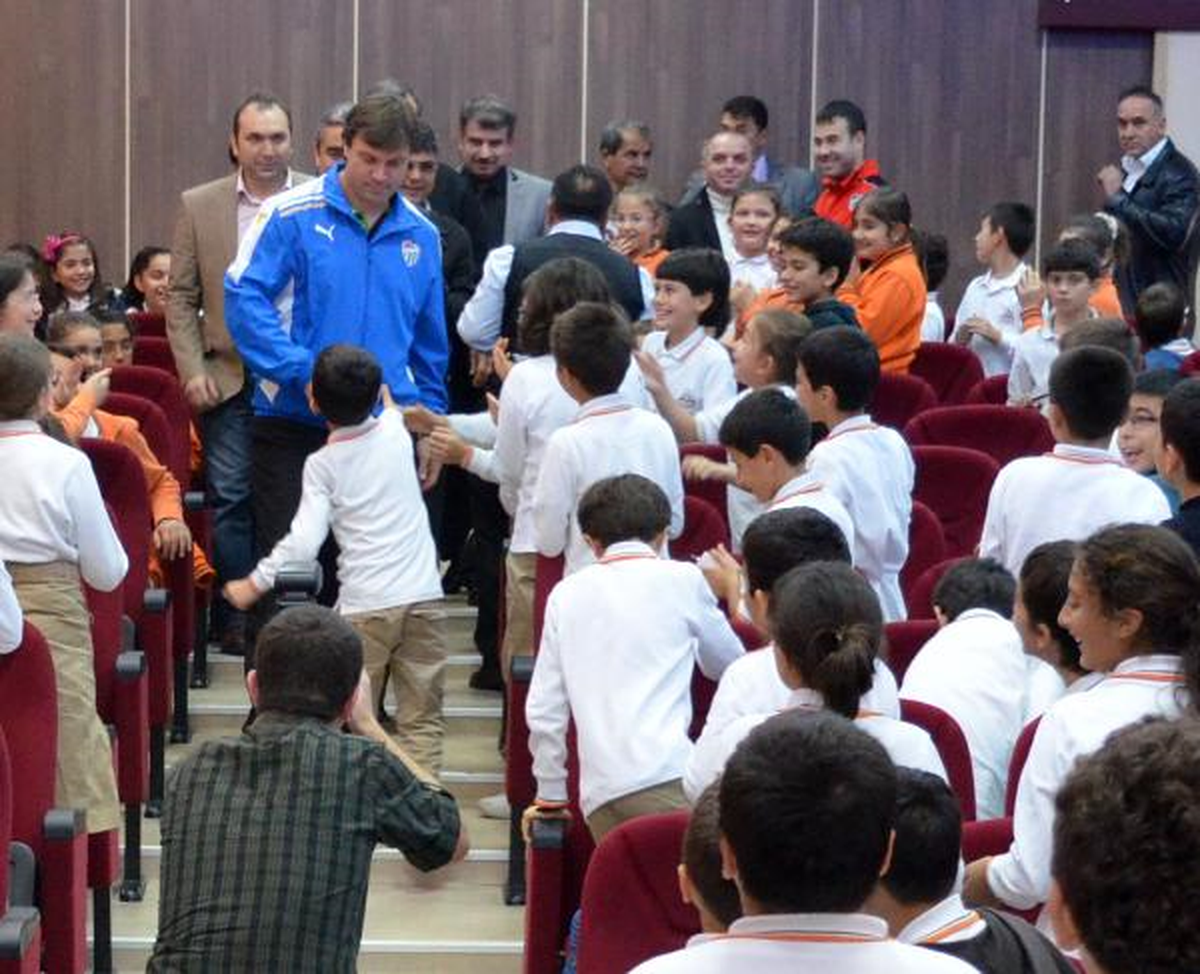 Bursaspor Teknik Direktörü: "Avrupa Hedefimi Askıya Aldım"