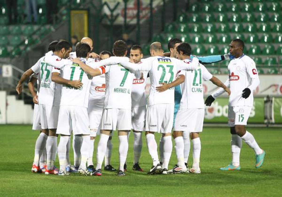 Çaykur Rizespor Forvetsiz Kaldı