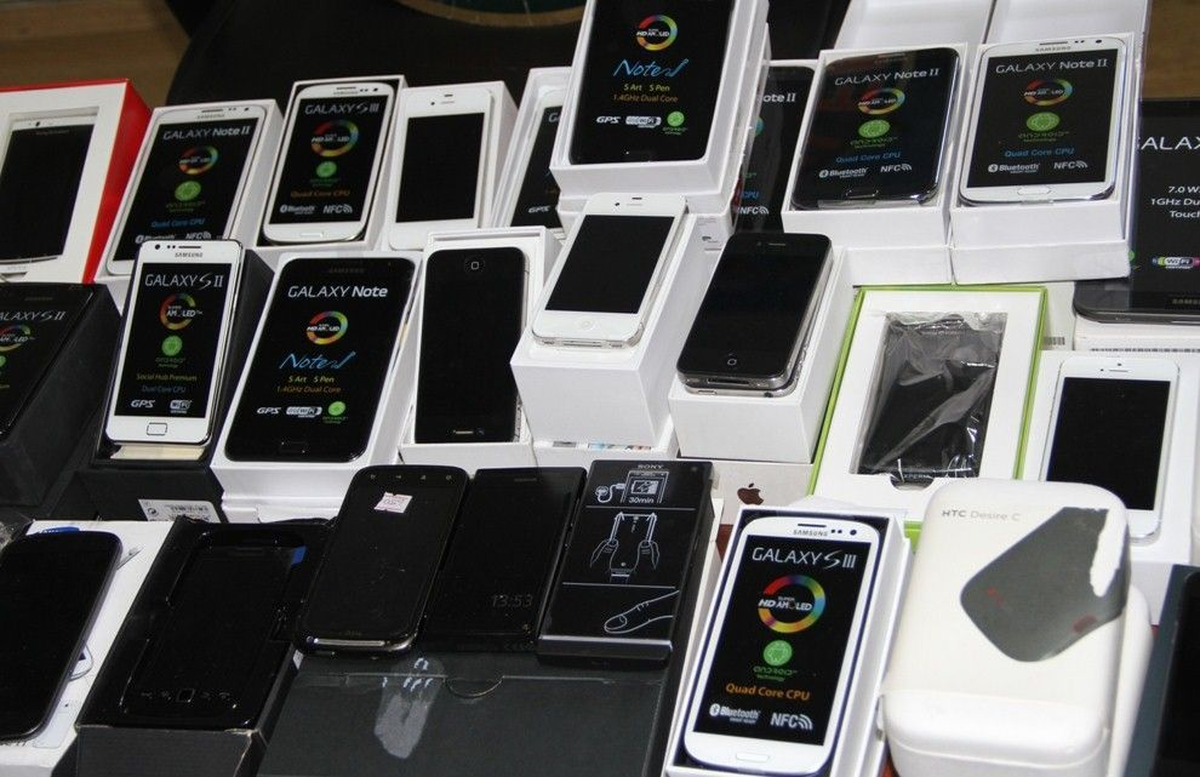 Gaziantep\'te Cep Telefonu Kaçakçılığı