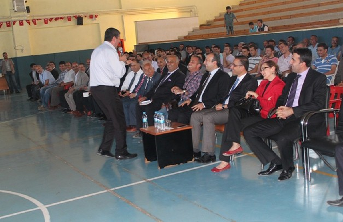 İdil\'de \'Öğrenmeyi Öğreniyorum\' Konferansı
