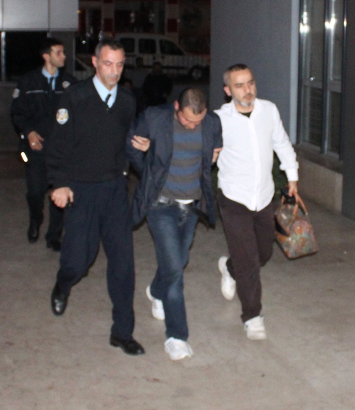 İki Kapkaççı Kıskıvrak Yakalandı