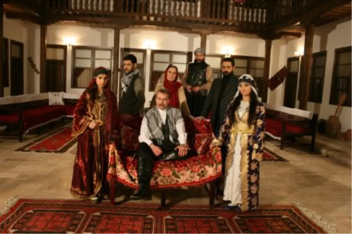 Mem, Zin\'in Aşkından Vazgeçecek mi?