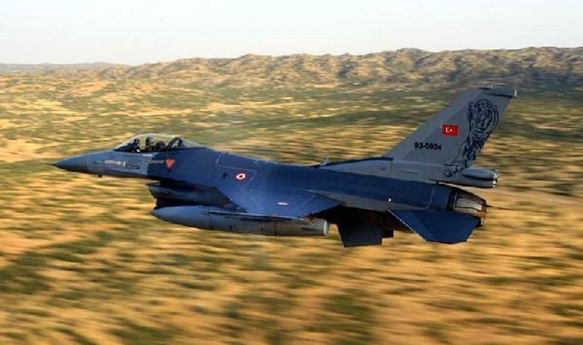 Türk Jetler Suriye Sınırının Sıfır Noktasında Uçtu