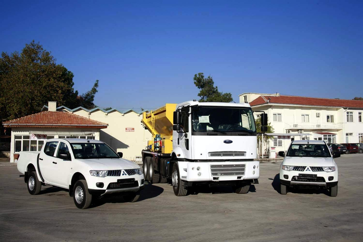 Uşak İl Özel İdaresi 2012 Yılında Araç ve Makine Parkurunu Yeniledi
