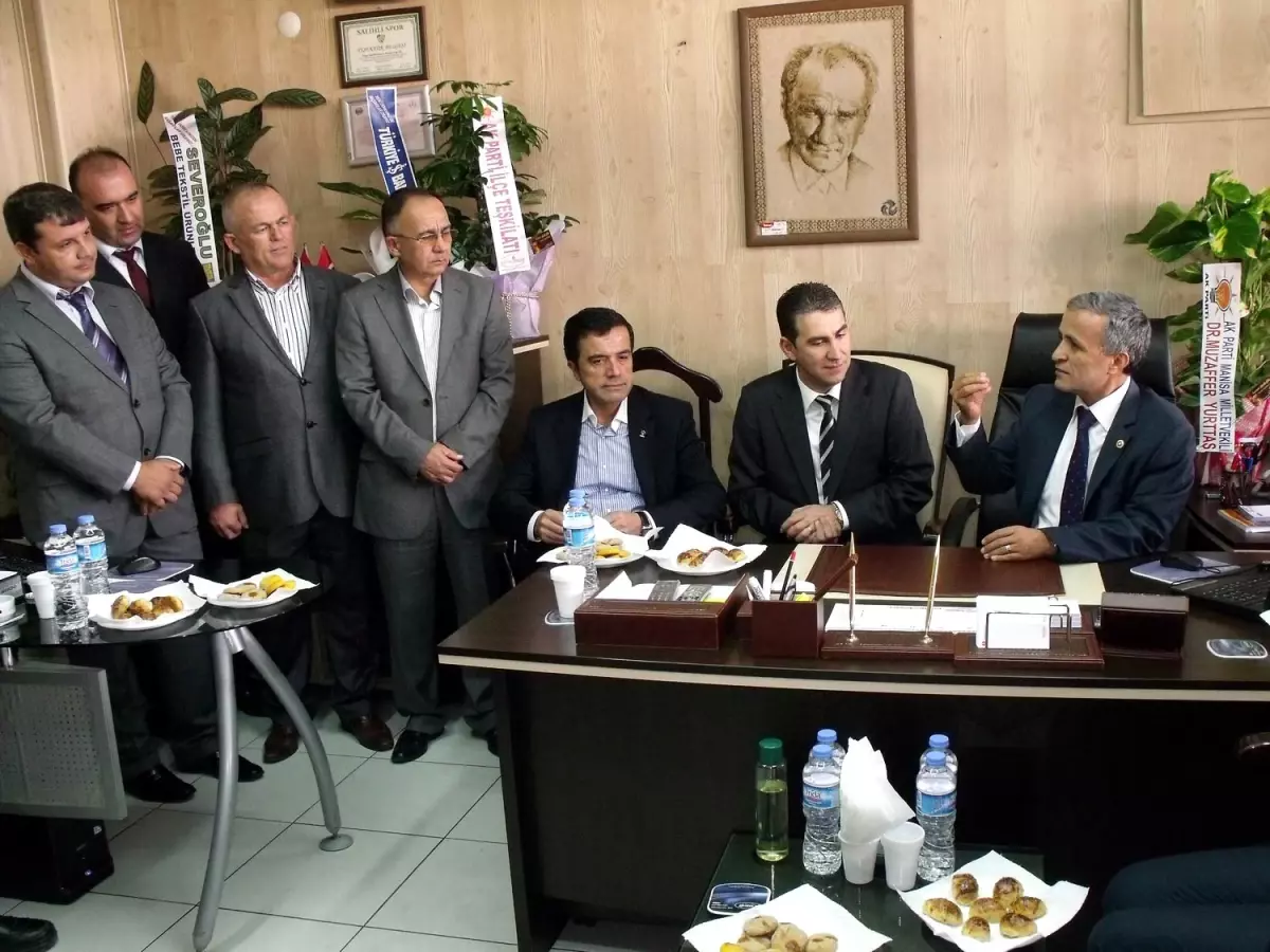 AK Parti\'den, Salihli Güven Yöneticilerine Ziyaret