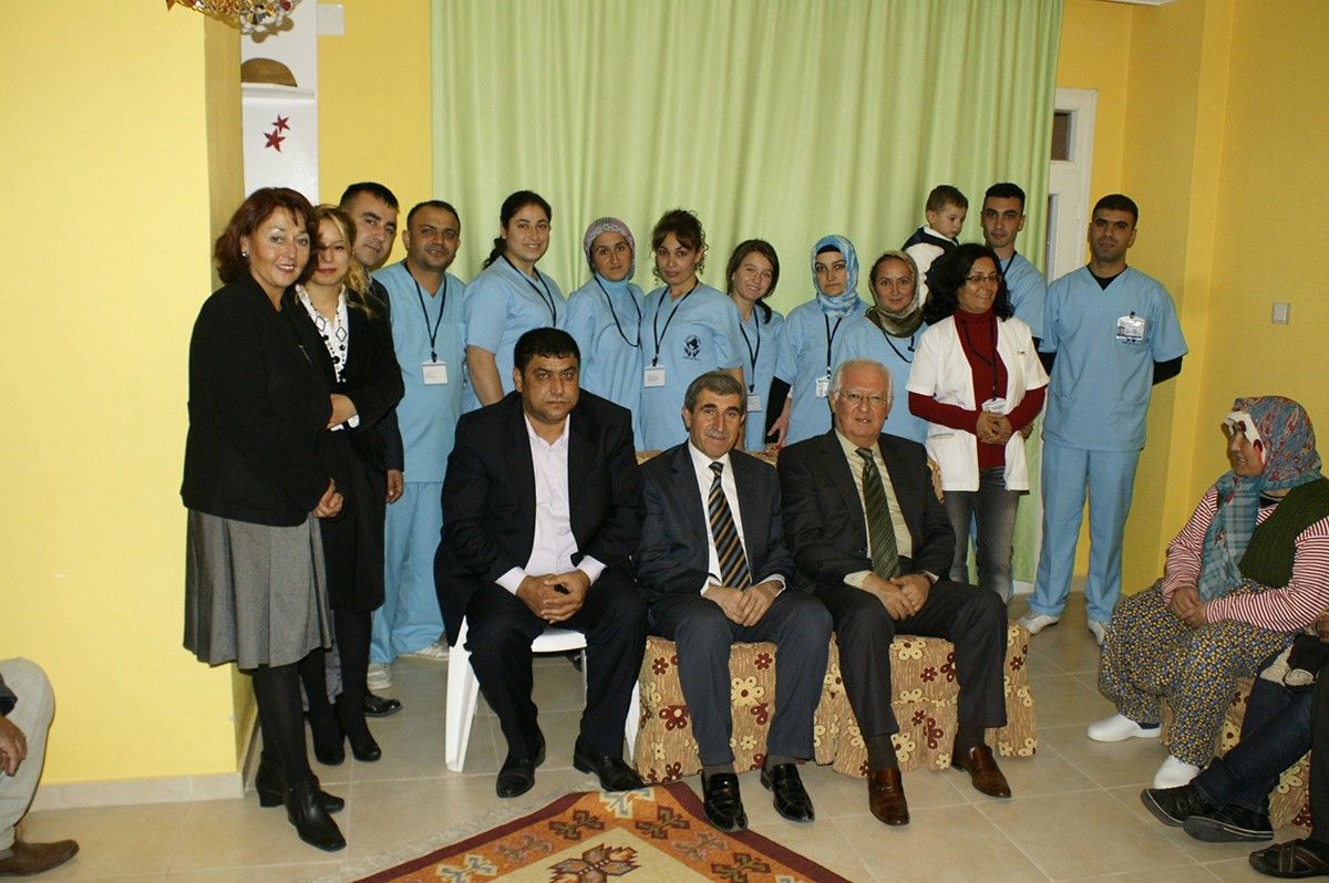 Başkan Yıldırım, Engellileri Ziyaret Etti