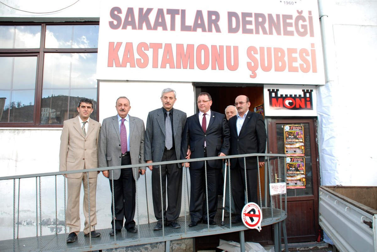 Belediye Başkan Vekili Yavuz\'dan Sakatlar Derneği\'ne Ziyaret